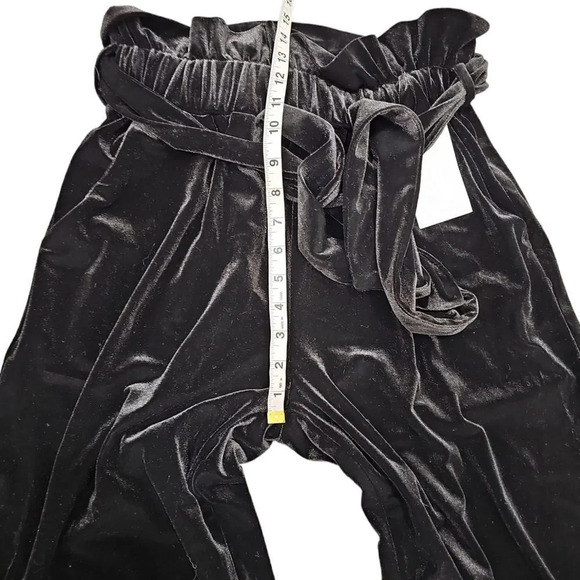 Nichole LYNEL VELVET WIDE LEG PANTS IN BLACK - Picture 8 of 10